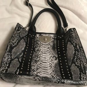 Snake print Handbag